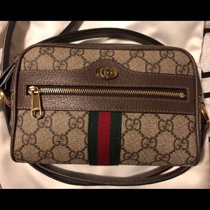 Ophidia Small GG Supreme Crossbody Bag